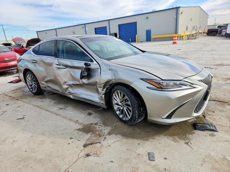 Photo 4 from auction – 2021 LEXUS ES 350 BAS with VIN 58AFZ1B15MU106913