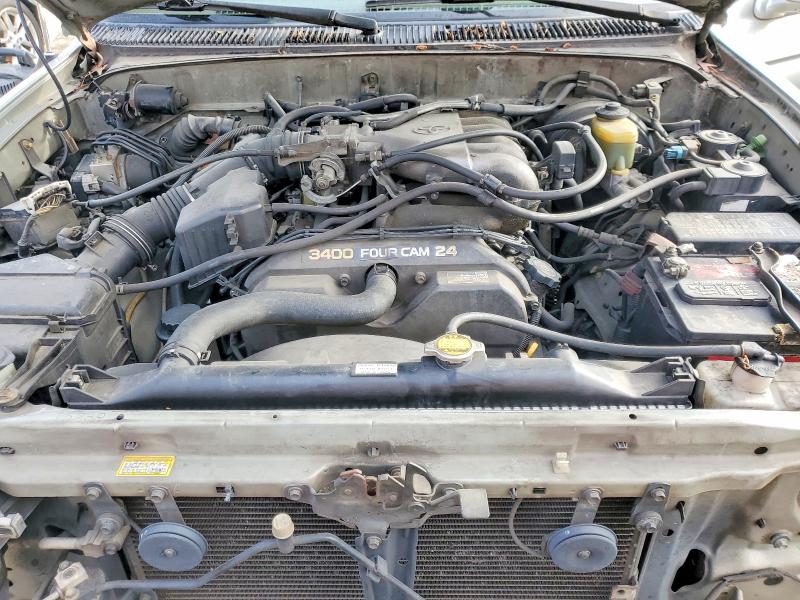 Photo 11 from auction – 2000 TOYOTA 4RUNNER LI with VIN JT3GN87R2Y0149870