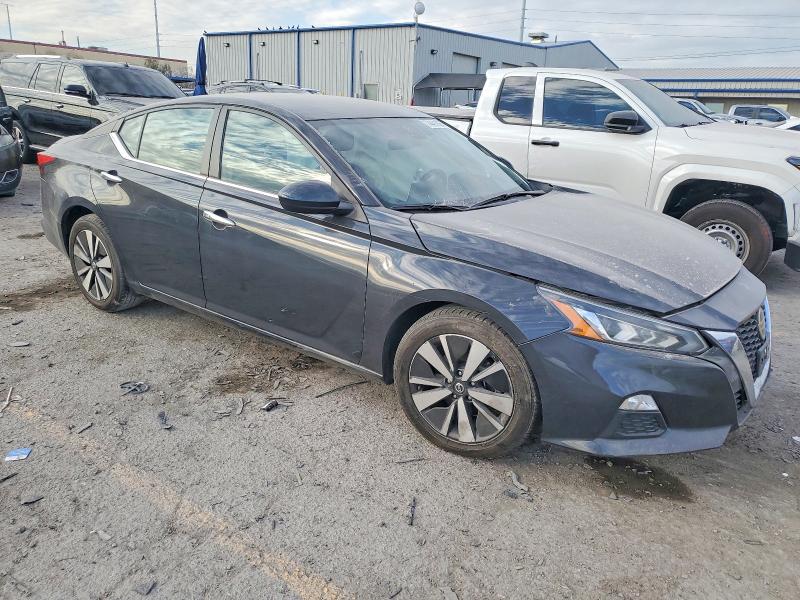 Photo 4 from auction – 2022 NISSAN ALTIMA with VIN 1N4BL4DV8NN360324