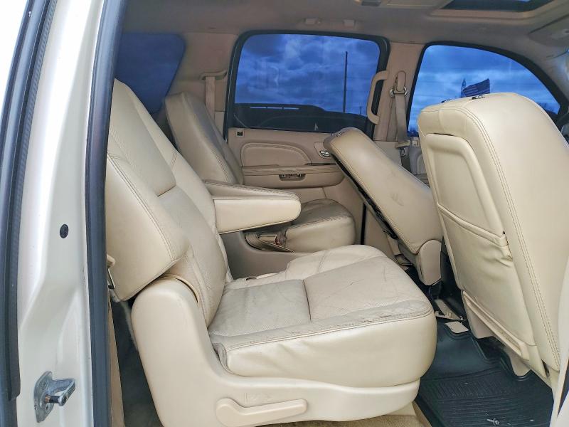 Photo 11 from auction – 2007 CADILLAC ESCALADE with VIN 1GYFK66817R185146