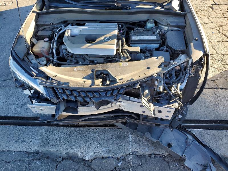 Photo 12 from auction – 2019 LEXUS UX with VIN JTHY3JBH2K2016774