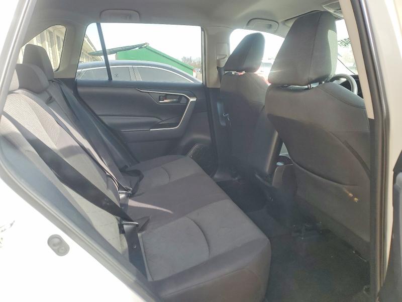 Photo 11 from auction – 2021 TOYOTA RAV4 with VIN 2T3W1RFV9MW151029