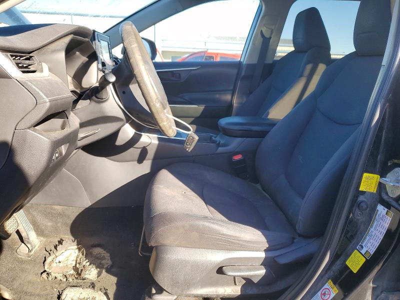 Photo 7 from auction – 2019 TOYOTA RAV4 LE with VIN 2T3H1RFV0KW019377