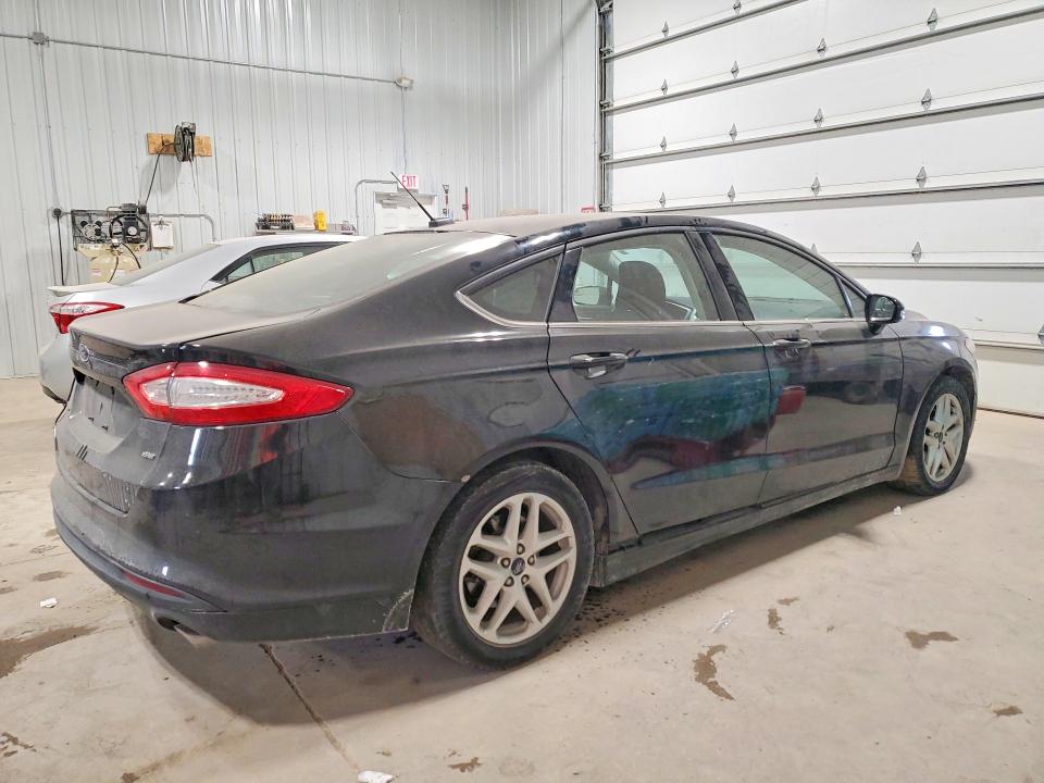 Photo 3 from auction – 2016 FORD FUSION SE with VIN 3FA6P0H72GR231814