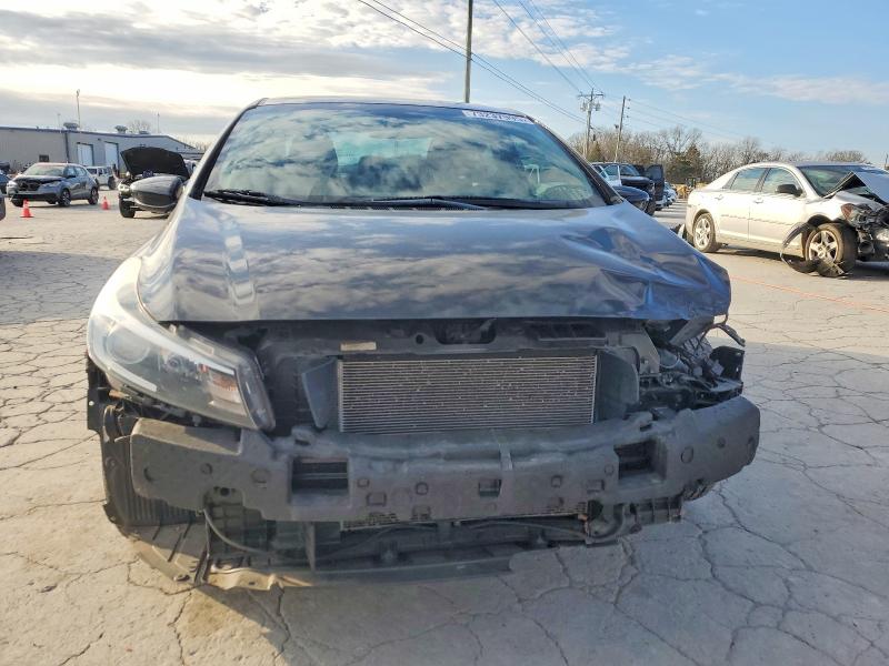 Photo 5 from auction – 2018 KIA FORTE LX with VIN 3KPFK4A77JE271492