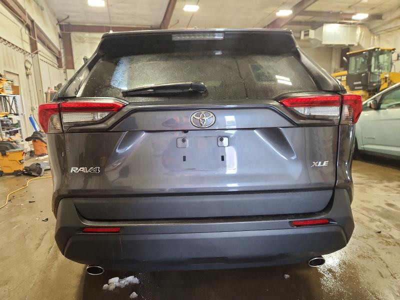 Photo 6 from auction – 2021 TOYOTA RAV4 XLE with VIN 2T3W1RFV2MW116946