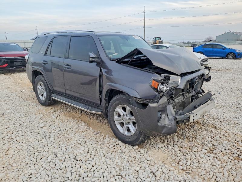Photo 4 from auction – 2017 TOYOTA 4RUNNER with VIN JTEZU5JR9H5153217