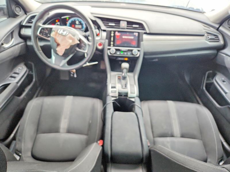 Photo 8 from auction – 2018 HONDA CIVIC EX with VIN 19XFC2F73JE000102