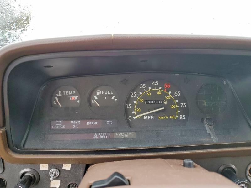 Photo 9 from auction – 1983 TOYOTA PICKUP 1/2 with VIN JT4RN44D3D1111431