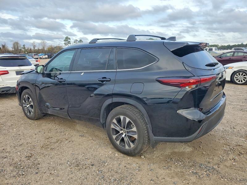 Photo 2 from auction – 2024 TOYOTA HIGHLANDER with VIN 5TDKDRBH8RS535351