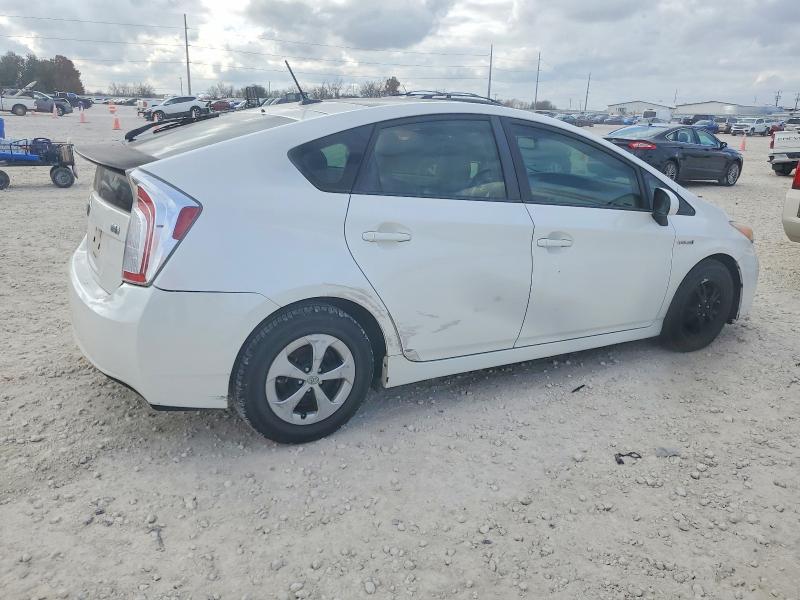 Photo 3 from auction – 2013 TOYOTA PRIUS with VIN JTDKN3DU4D5641962