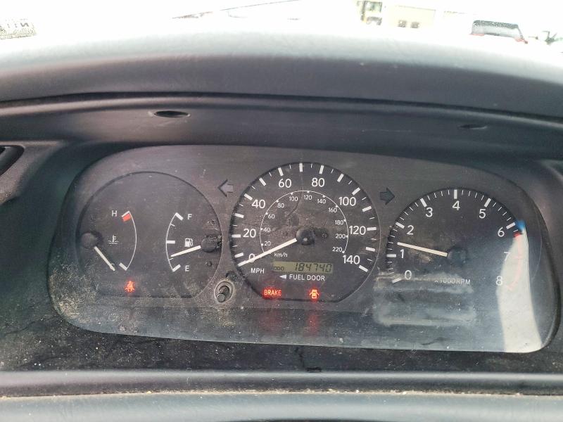 Photo 9 from auction – 2000 TOYOTA CAMRY with VIN 4T1BG22K3YU664503