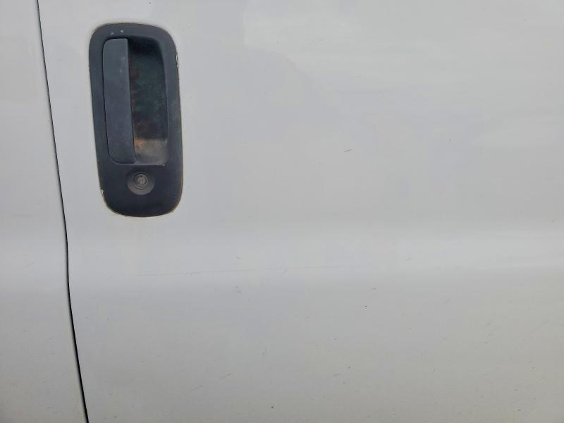 Photo 10 from auction – 2011 CHEVROLET EXPRESS G2 with VIN 1GCWGFBA3B1155220
