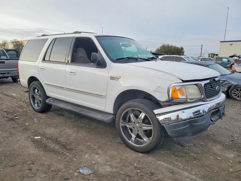 Photo 4 from auction – 2000 FORD EXPEDITION with VIN 1FMPU16L7YLB32110