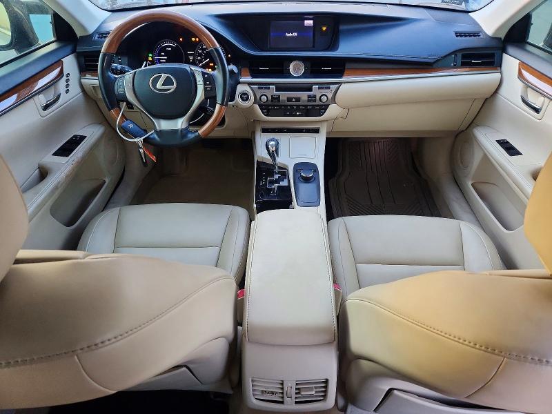 Photo 8 from auction – 2013 LEXUS ES 300H with VIN JTHBW1GG5D2002206