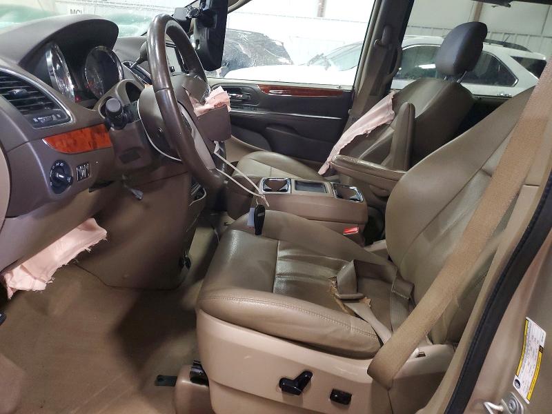 Photo 7 from auction – 2016 CHRYSLER TOWN & COU with VIN 2C4RC1CG5GR194117