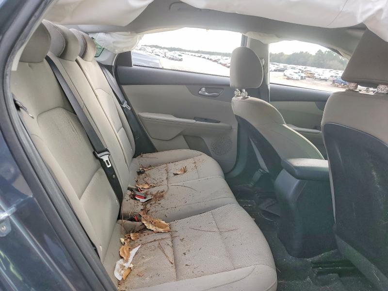 Photo 10 from auction – 2021 KIA FORTE with VIN 3KPF24AD5ME365915