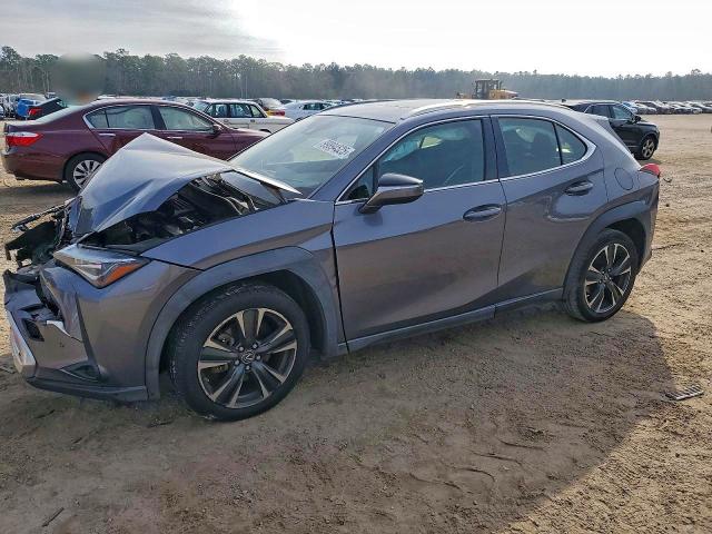 Photo 1 from auction – 2020 LEXUS UX 200 with VIN JTHP3JBH5L2023814