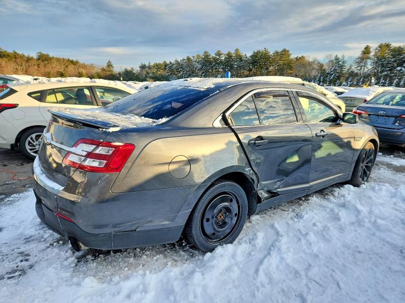 Photo 3 from auction – 2016 FORD TAURUS SHO with VIN 1FAHP2KT1GG130829