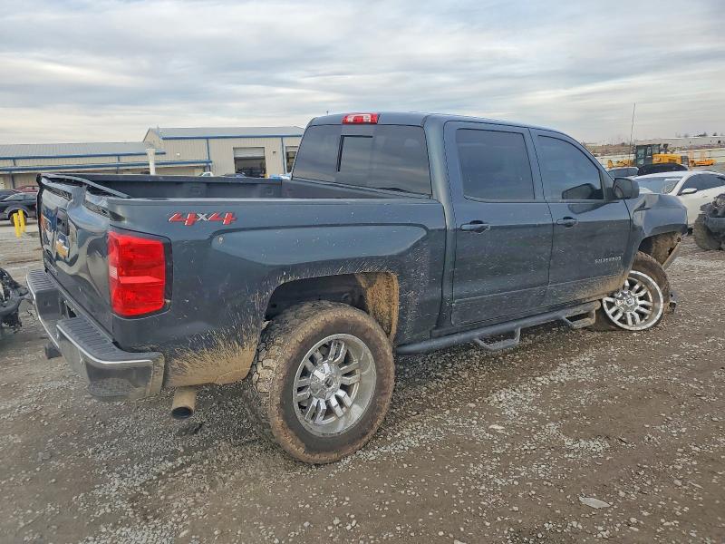 Photo 3 from auction – 2018 CHEVROLET SILVERADO with VIN 3GCUKREC1JG491985
