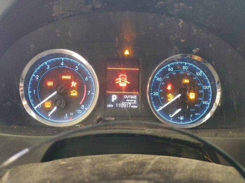 Photo 9 from auction – 2017 TOYOTA COROLLA with VIN 5YFBURHEXHP720621
