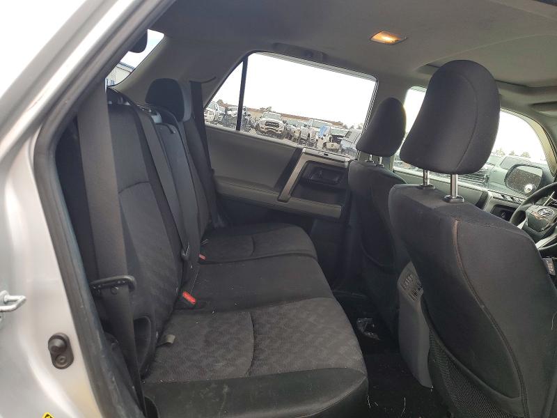 Photo 10 from auction – 2010 TOYOTA 4RUNNER SR with VIN JTEBU5JR2A5032455