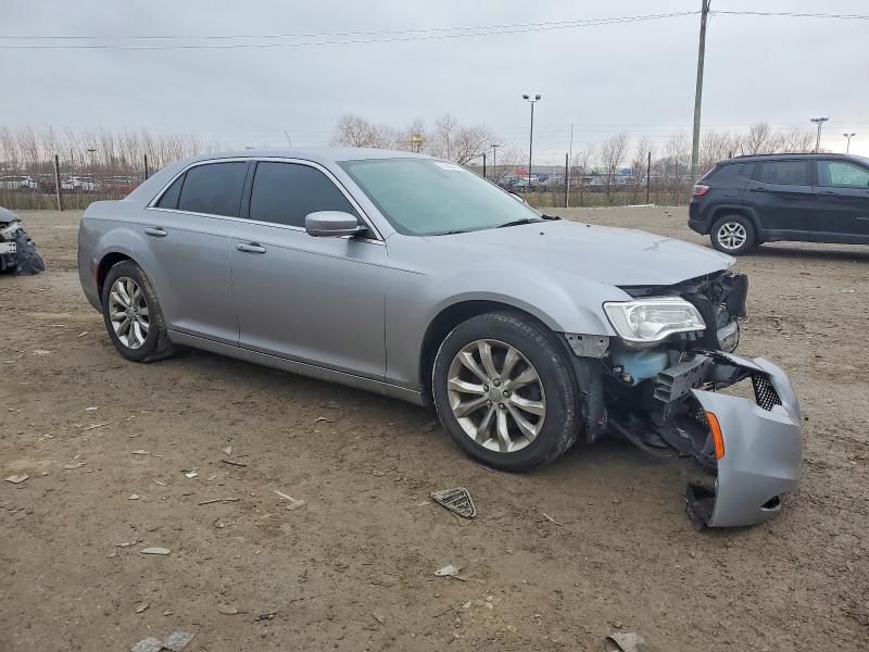 Photo 4 from auction – 2016 CHRYSLER 300 LIMITE with VIN 2C3CCARG4GH270546