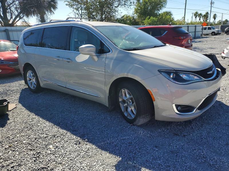 Photo 4 from auction – 2017 CHRYSLER PACIFICA T with VIN 2C4RC1EG3HR594305