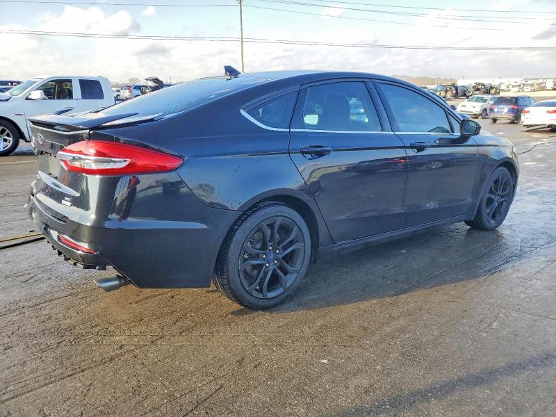 Photo 3 from auction – 2019 FORD FUSION SE with VIN 3FA6P0HD4KR160176