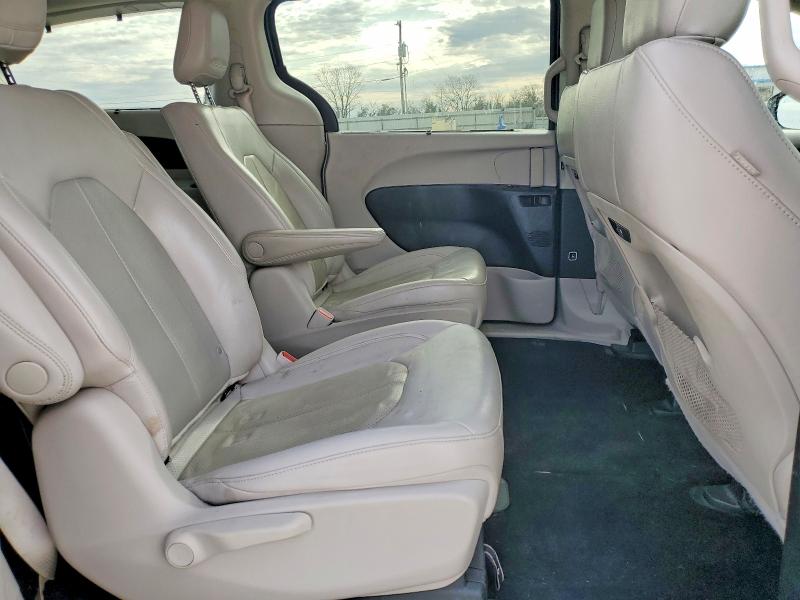 Photo 11 from auction – 2021 CHRYSLER PACIFICA H with VIN 2C4RC1L71MR586037