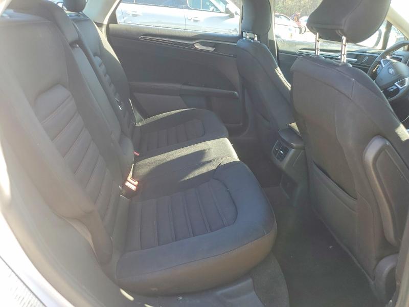 Photo 10 from auction – 2016 FORD FUSION with VIN 3FA6P0H72GR177821