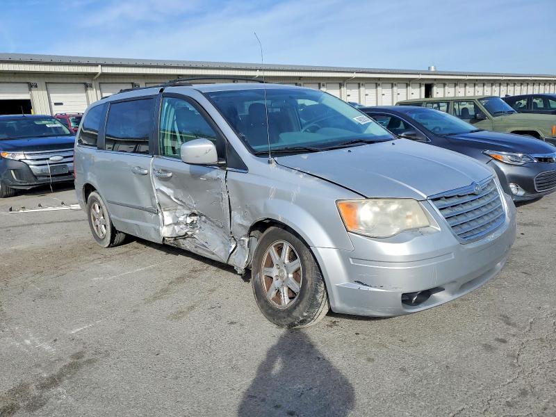Photo 4 from auction – 2010 CHRYSLER TOWN & COU with VIN 2A4RR5D14AR337978