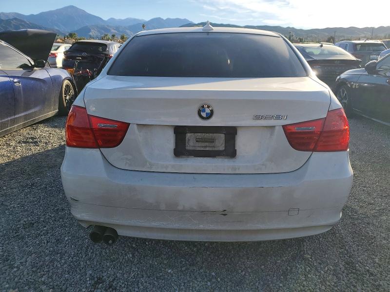 Photo 6 from auction – 2010 BMW 328 I SULE with VIN WBAPH5G50ANM70195
