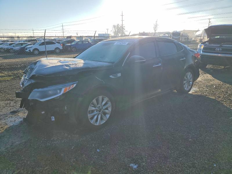 KIA OPTIMA 2018 with VIN 5XXGT4L34JG261070 - Photo from auction