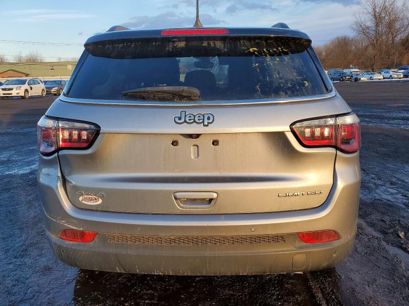 Photo 6 from auction – 2018 JEEP COMPASS with VIN 3C4NJDCB5JT222447