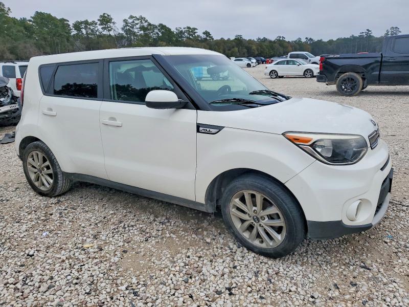 Photo 4 from auction – 2019 KIA SOUL with VIN KNDJP3A56K7668522