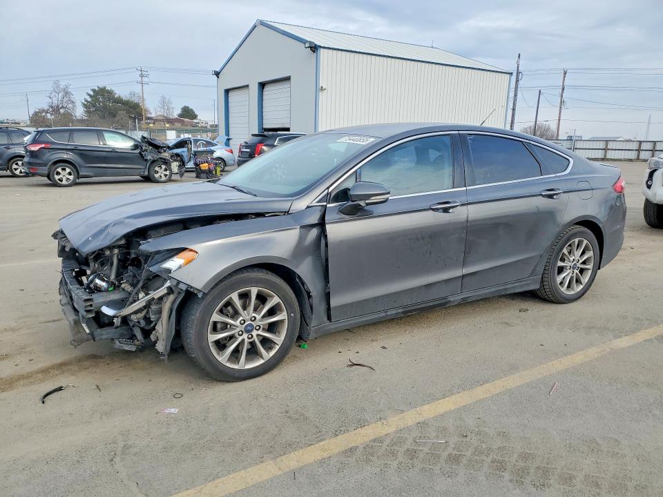 FORD FUSION TIT 2016 with VIN 3FA6P0K91GR116809 - Photo from auction