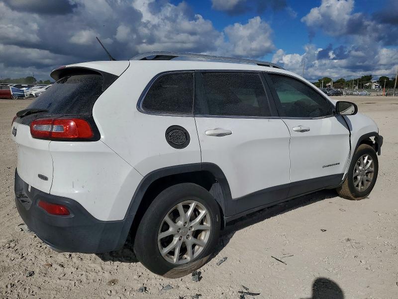 Photo 3 from auction – 2015 JEEP CHEROKEE with VIN 1C4PJMCS2FW789614