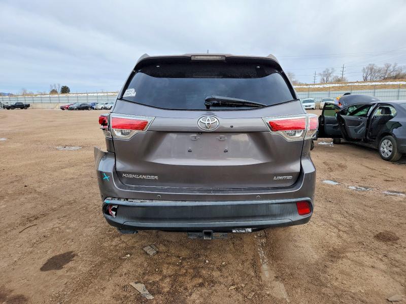 Photo 6 from auction – 2015 TOYOTA HIGHLANDER with VIN 5TDYKRFH4FS057922