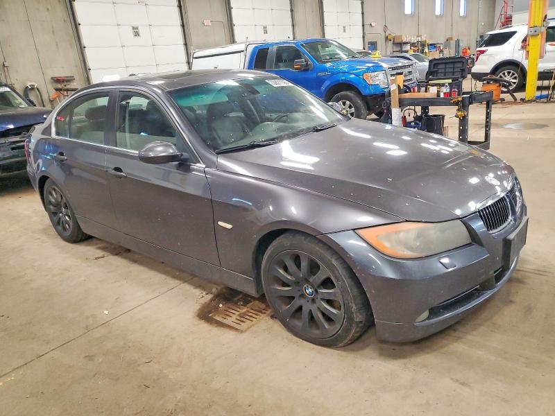 Photo 4 from auction – 2006 BMW 330 I with VIN WBAVB33536KS32014
