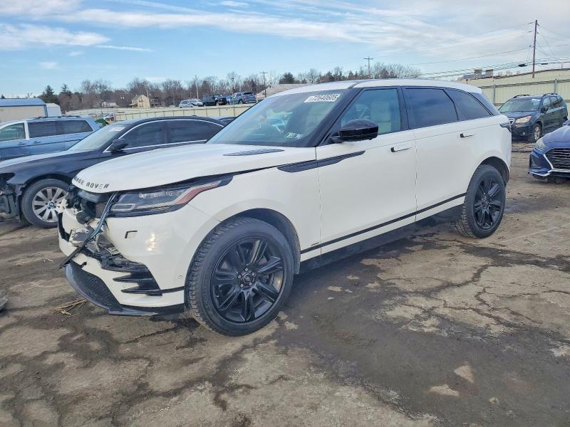 LAND ROVER RANGE ROVE 2018 with VIN SALYM2RV6JA733014 - Photo from auction