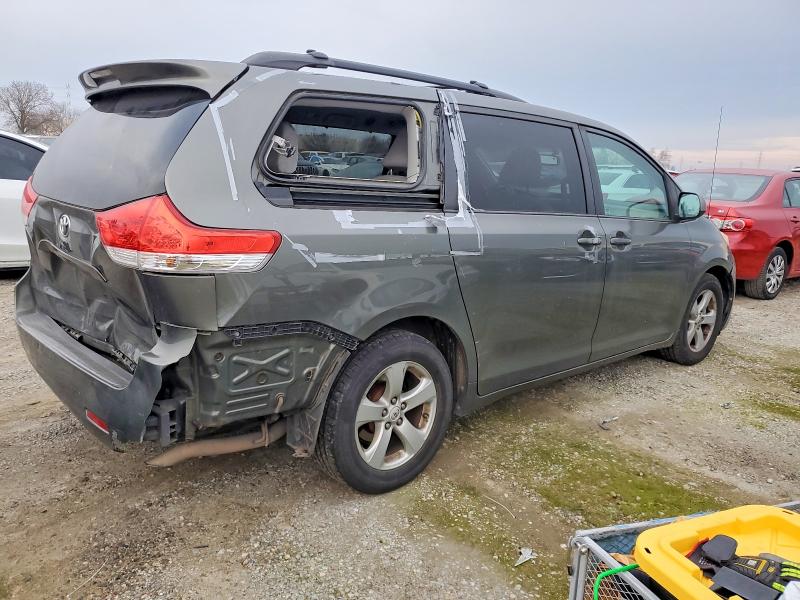 Photo 3 from auction – 2012 TOYOTA SIENNA LE with VIN 5TDKK3DC6CS219121