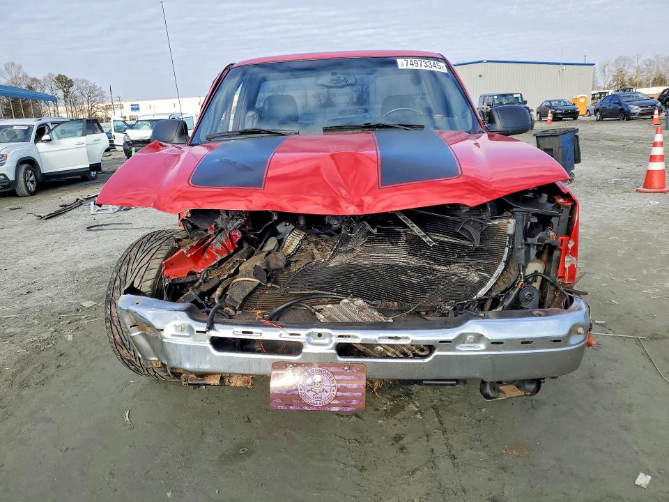 Photo 5 from auction – 2005 CHEVROLET SILVERADO with VIN 1GCEC14V85Z179268