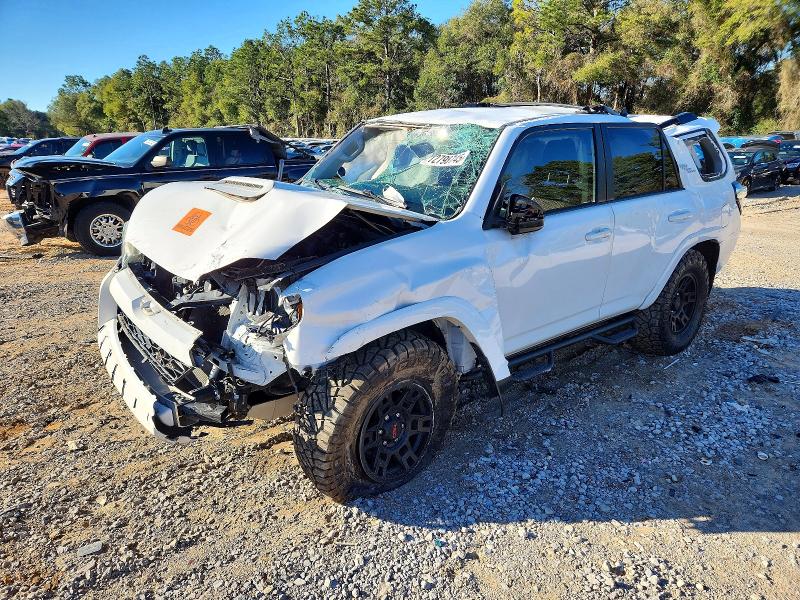 TOYOTA 4RUNNER SR 2020 with VIN JTEBU5JR3L5754004 - Photo from auction
