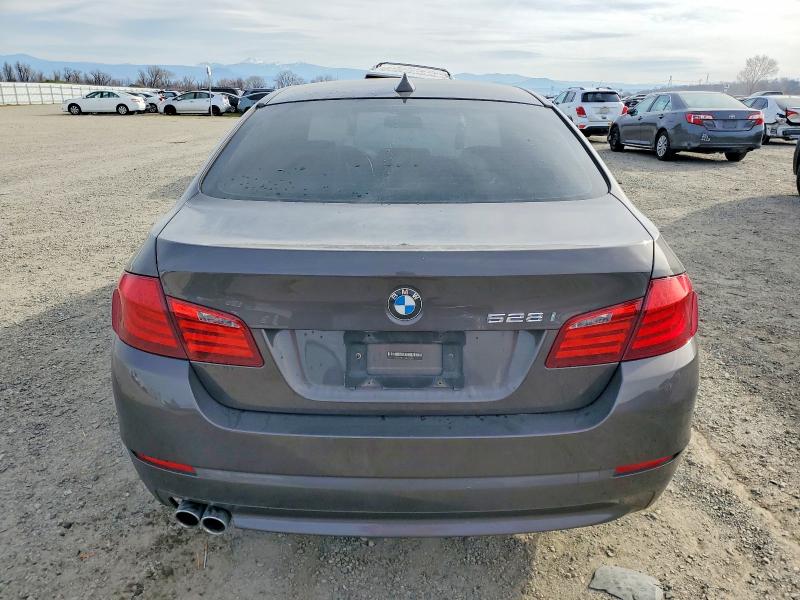 Photo 6 from auction – 2011 BMW 528 with VIN WBAFR1C53BC741688