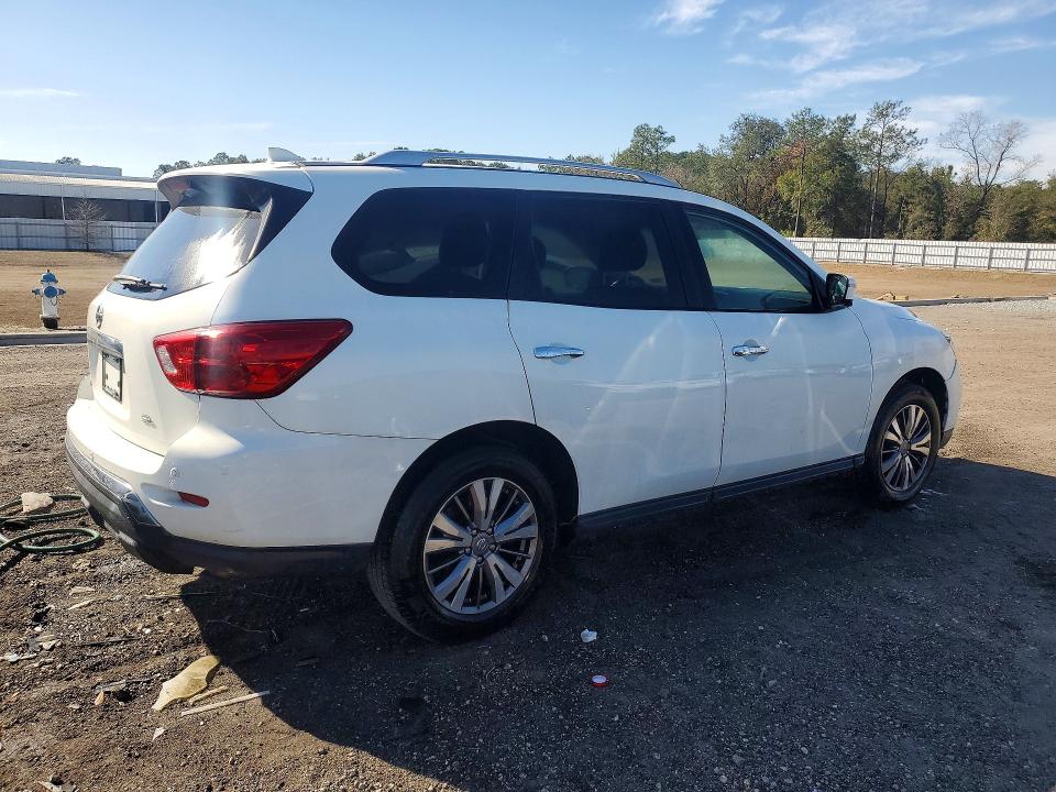 Photo 3 from auction – 2020 NISSAN PATHFINDER with VIN 5N1DR2CN2LC595832