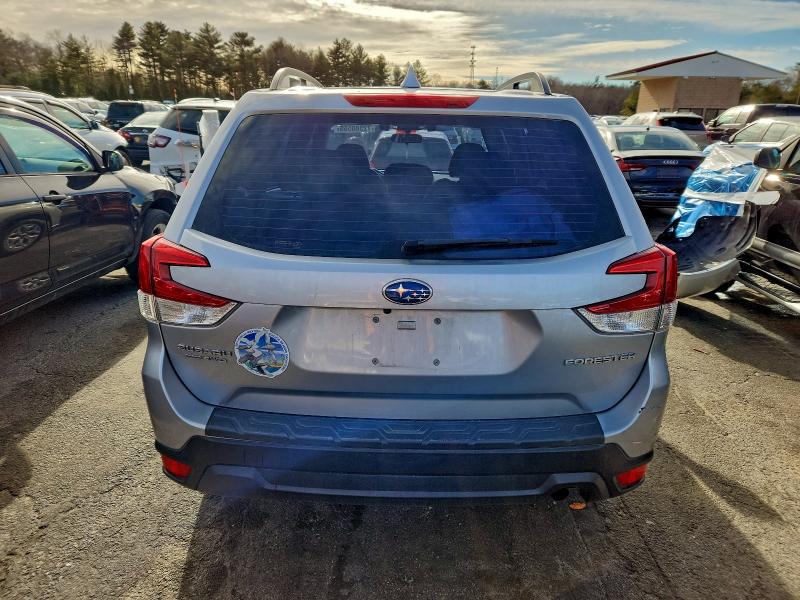 Photo 6 from auction – 2019 SUBARU FORESTER with VIN JF2SKACC6KH424416