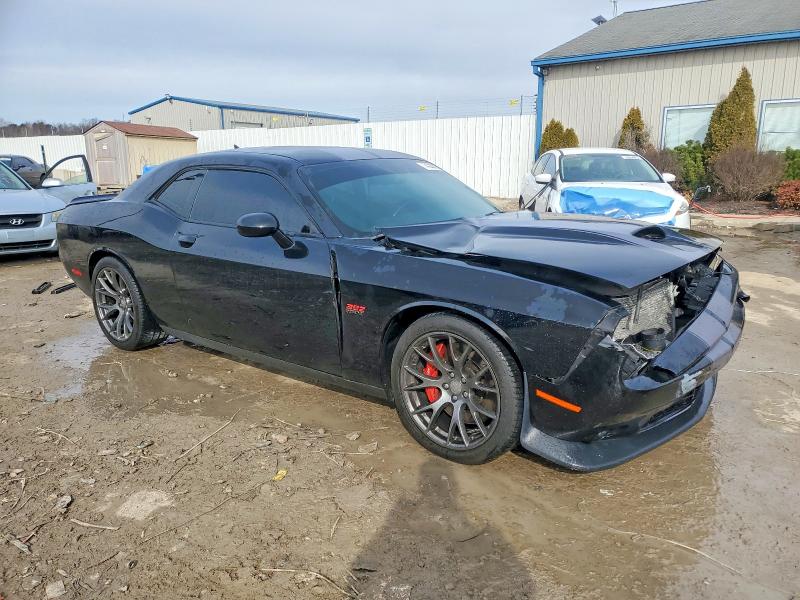Photo 4 from auction – 2016 DODGE CHALLENGER with VIN 2C3CDZDJ7GH137603