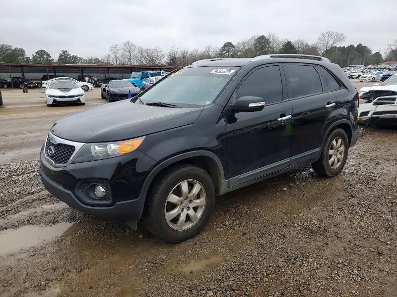 KIA SORENTO 2013 with VIN 5XYKT3A68DG381732 - Photo from auction