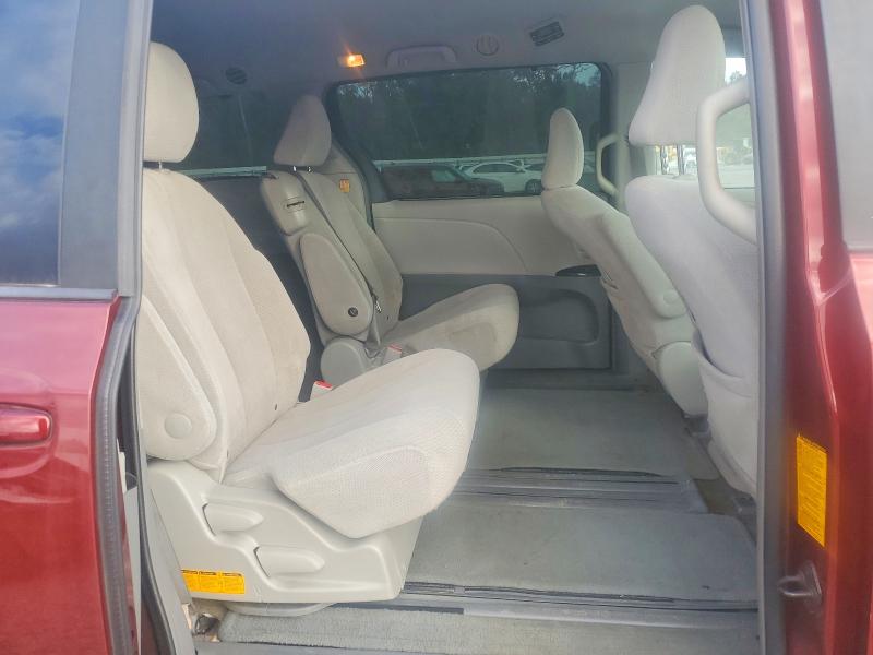 Photo 11 from auction – 2013 TOYOTA SIENNA LE with VIN 5TDKK3DC8DS350228